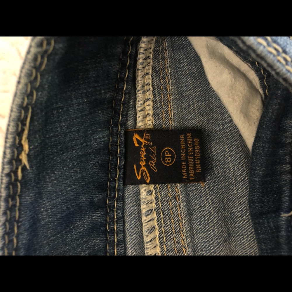 Capris - Picture 4 of 4